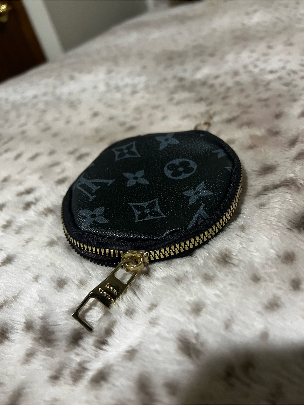 Louis Vuitton Black Monogram Round Coin Pouch with Gold-Tone Zipper